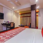 Hotel Godwin Deluxe -Free Airport Pickup -Traveller\'S Choice Award Winner 2025