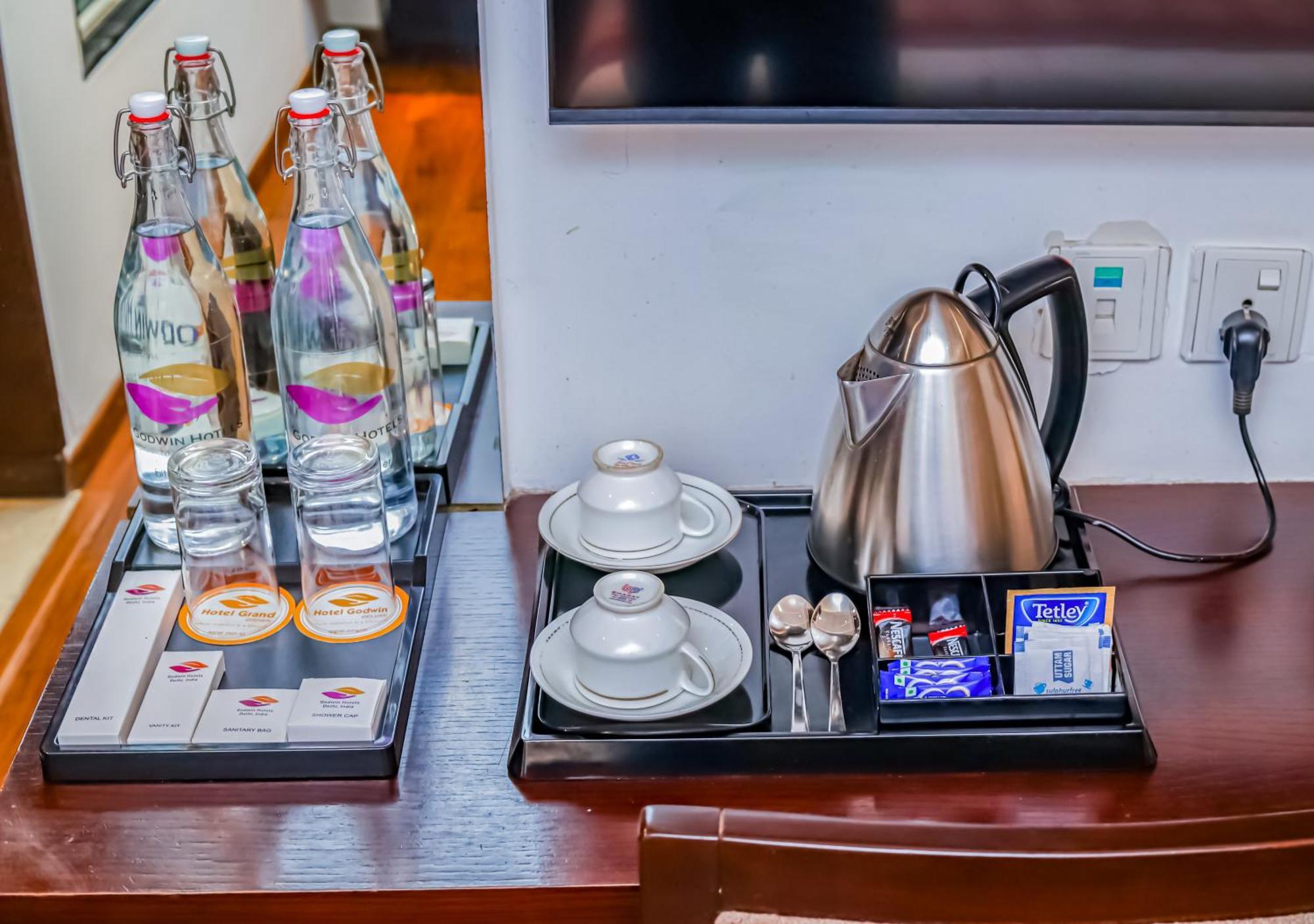 Hotel Godwin Deluxe -free Airport Pickup -traveller's Choice Award Winner 2025 New Delhi